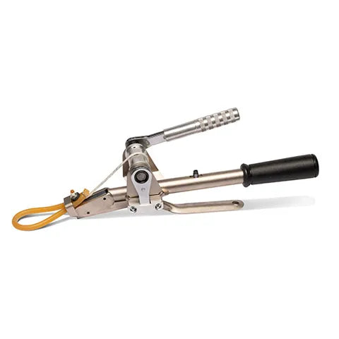 Callicrate high tension cattle castration banding system