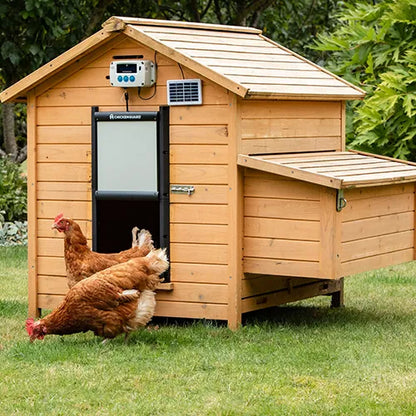 ChickenGuard self-locking aluminium chicken coop door